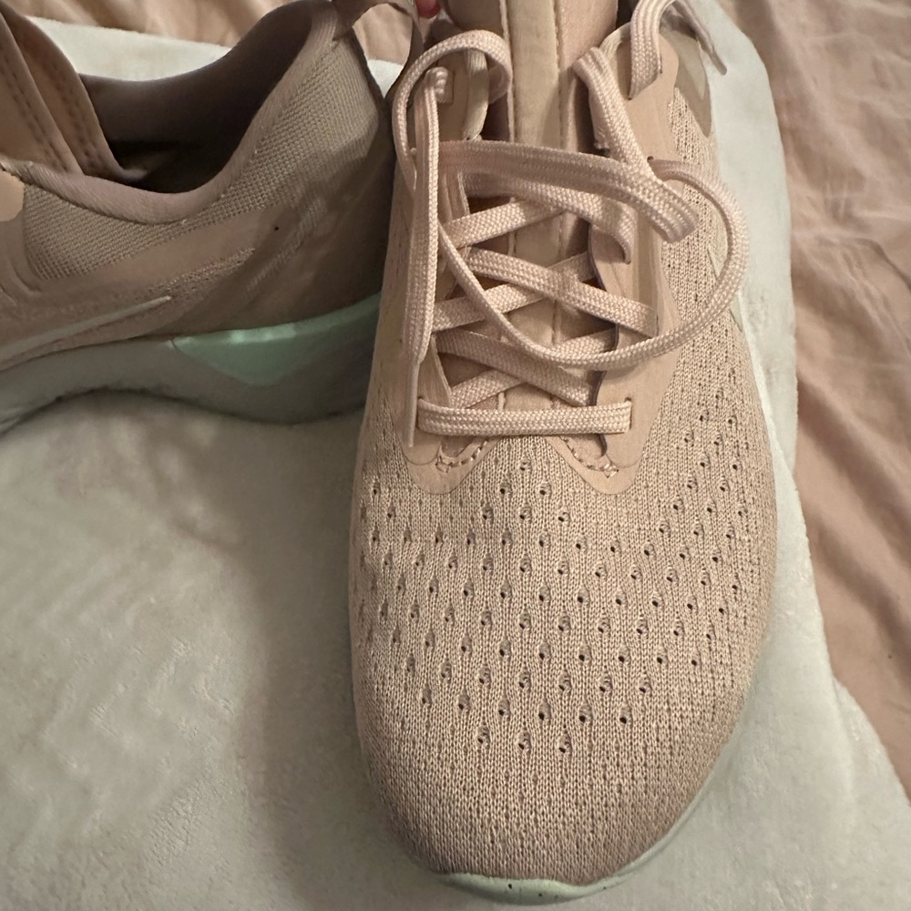 New without box Odyssey react